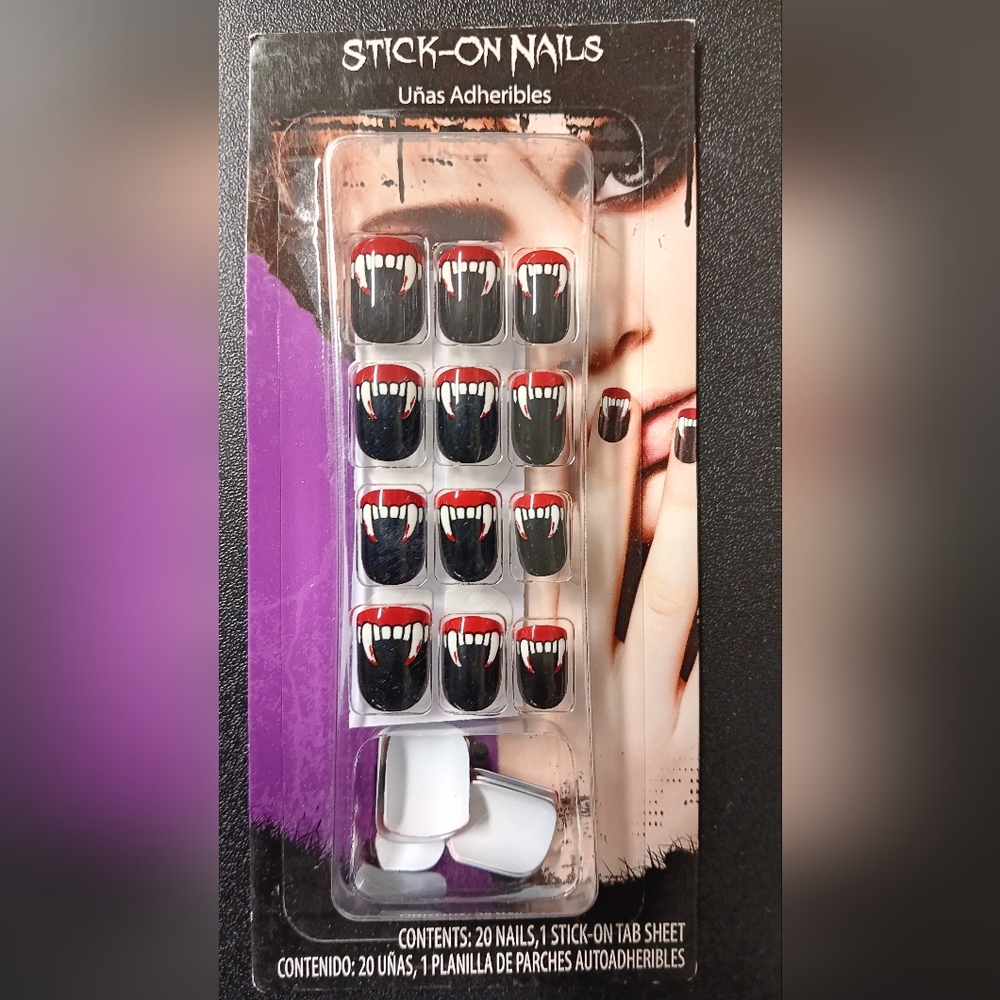 Fang Press On Nails (NEW)